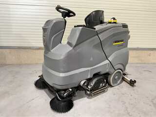 Opzit schrob veeg/zuigmachine dubbele borstels, Karcher, B150R